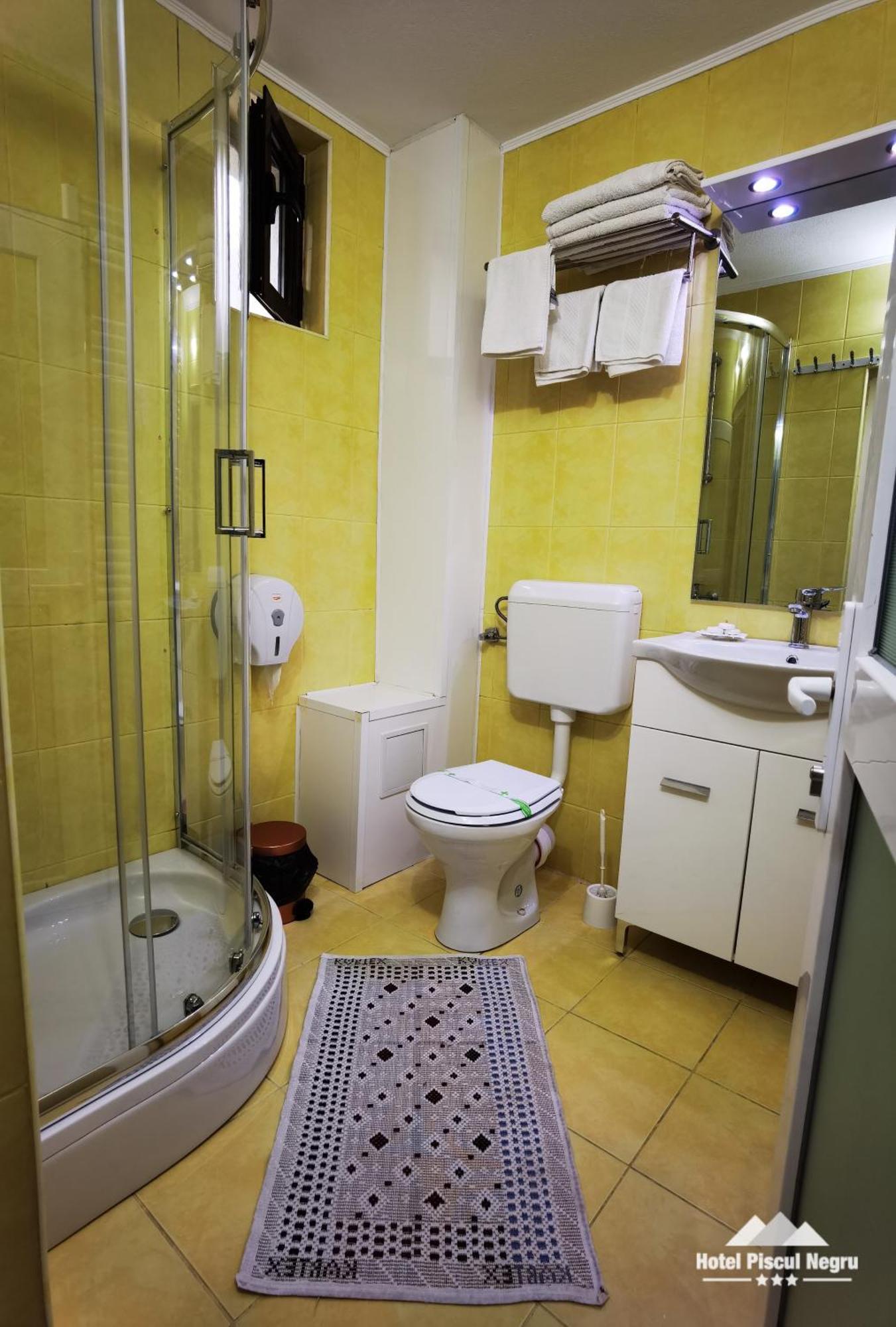 Piscul Negru Hotel - Transfagarasan Cumpana  Ruang foto